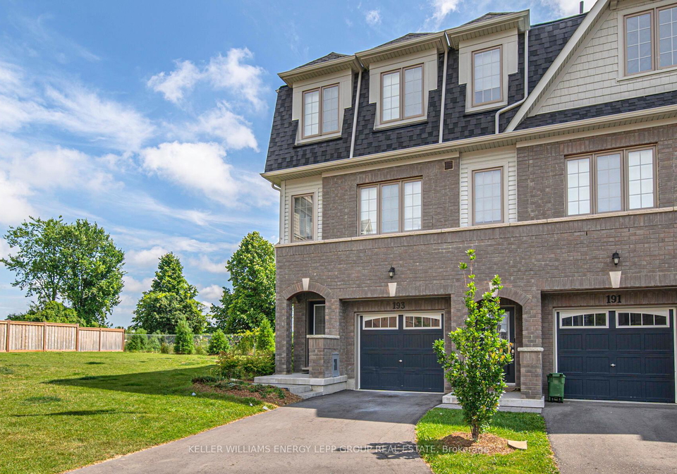 193-danzatore-path-oshawa-ontario-e12489440