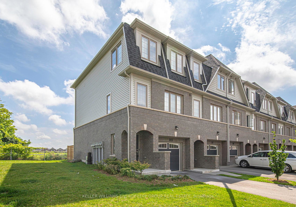 193-danzatore-path-oshawa-ontario-e12489440