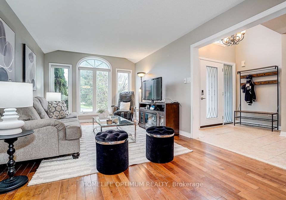 8-lone-court-ajax-ontario-e12490118