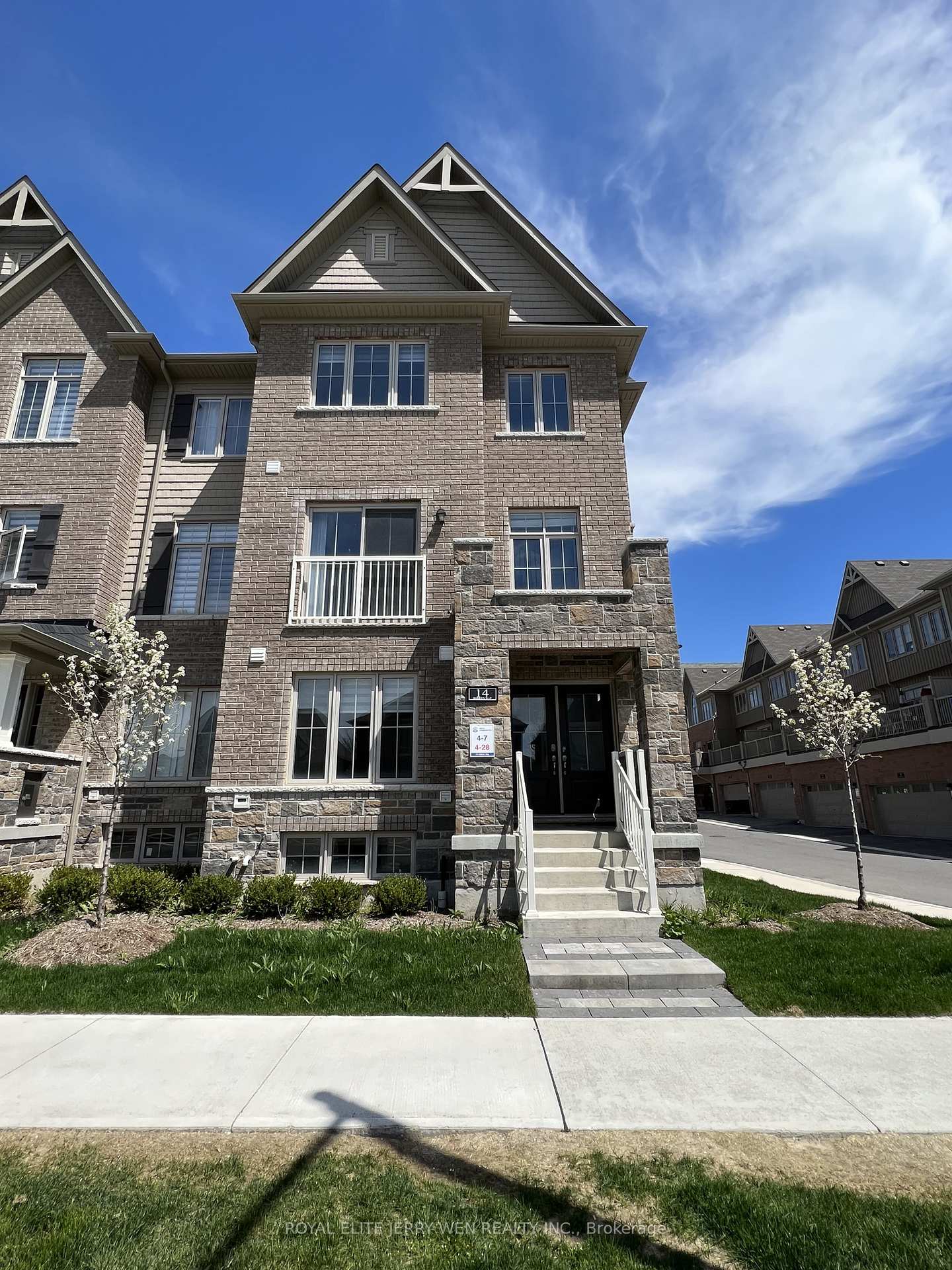14-hidden-way-whitby-ontario-e12490146