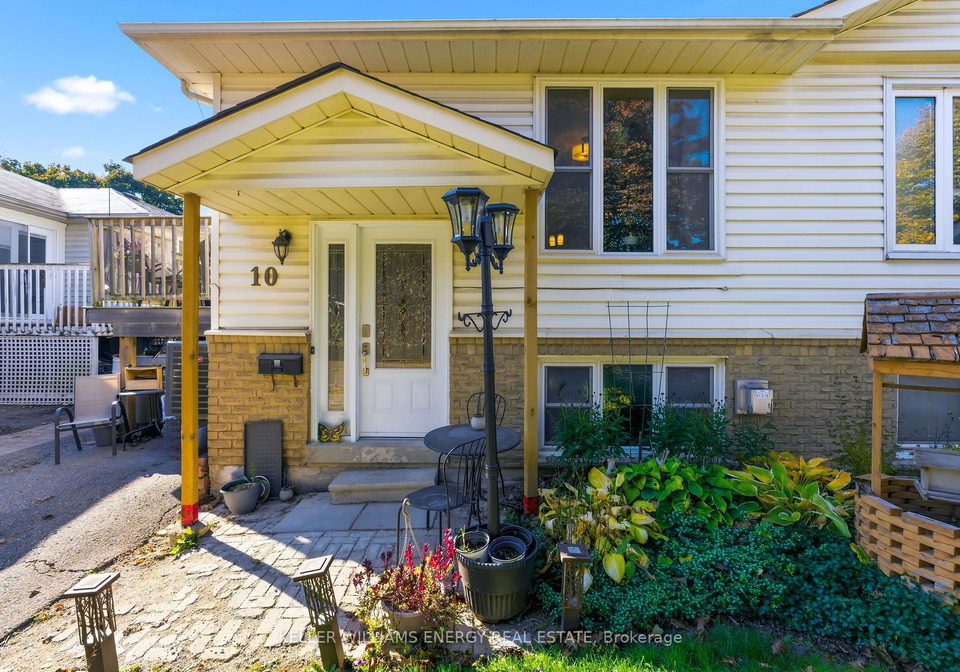 10-lockhart-gate-clarington-ontario-e12490964