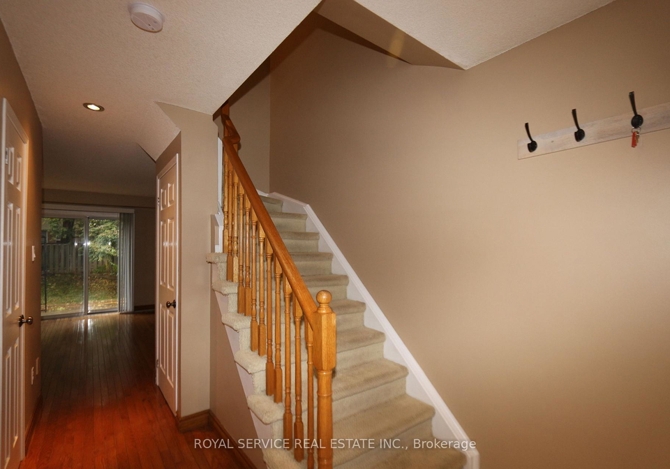 35-landerville-lane-clarington-ontario-e12493764
