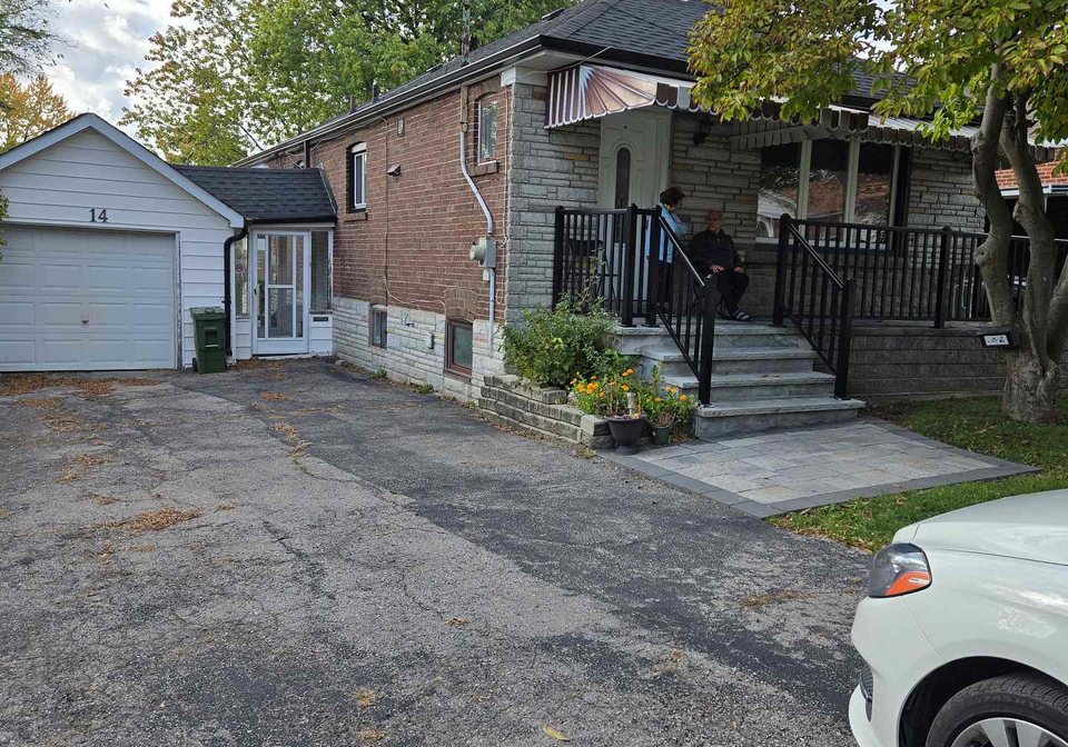 14-rensburg-drive-scarborough-ontario-e12493818