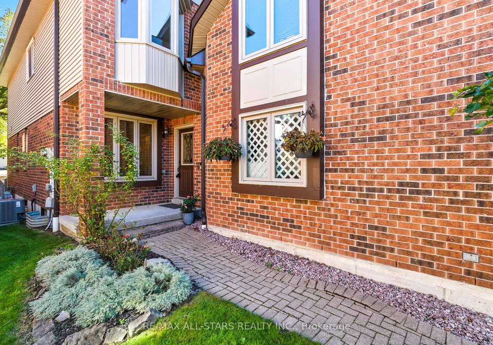 1094-longbow-drive-pickering-ontario-e12495502