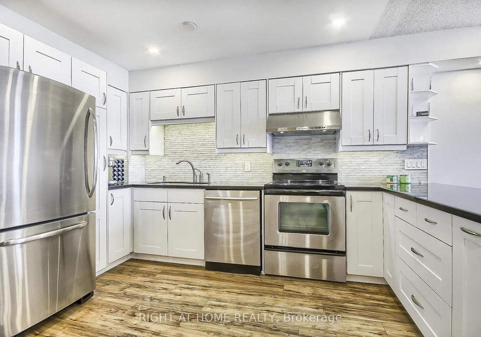 955-oconnor-drive-e-east-york-ontario-e12498626