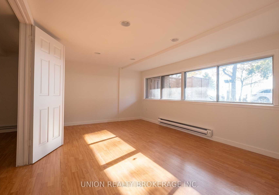 110-hubbard-boulevard-toronto-ontario-e12498938