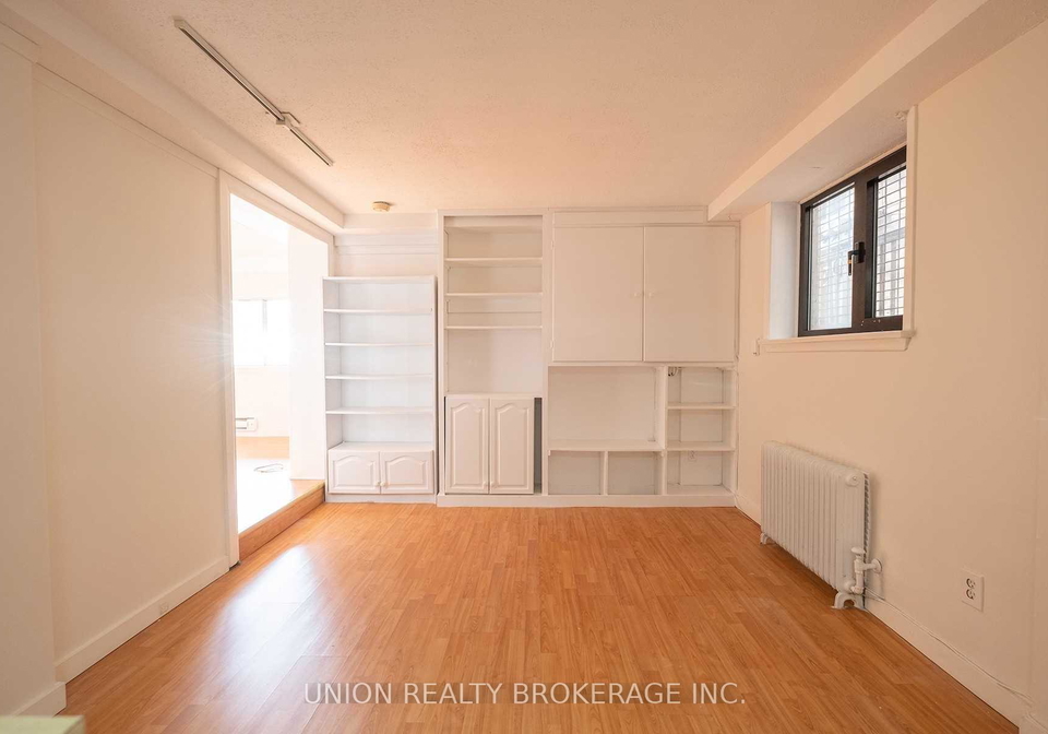 110-hubbard-boulevard-toronto-ontario-e12498938