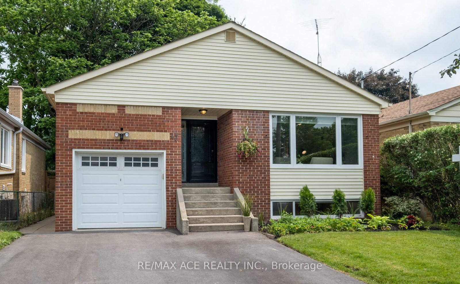 47-montvale-drive-scarborough-ontario-e12500750