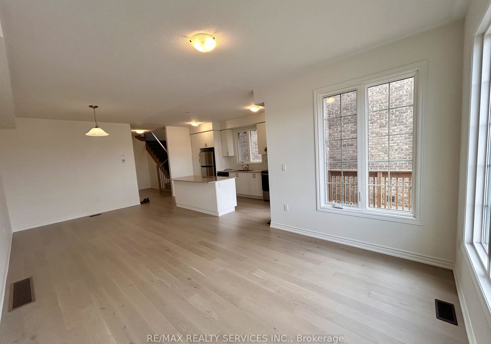 8-bridgeland-drive-whitby-ontario-e12500832