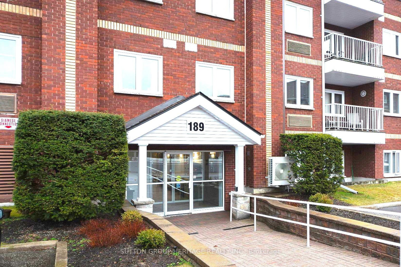 189-lake-driveway-w-ajax-ontario-e12502334