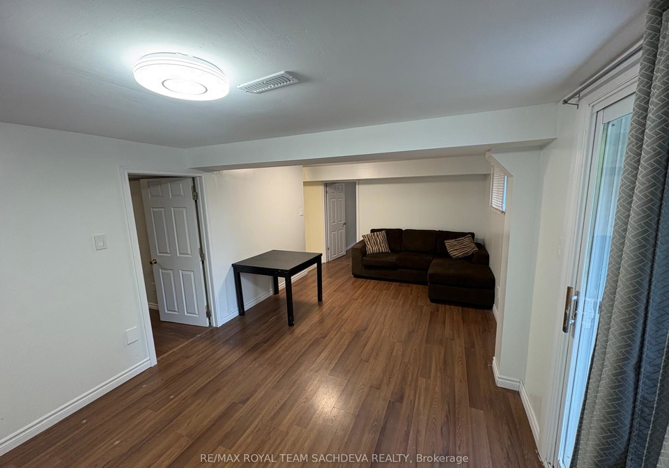 122-caronia-square-scarborough-ontario-e12502828