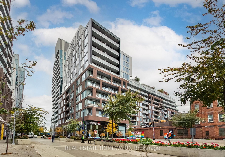 30-baseball-place-toronto-ontario-e12502890