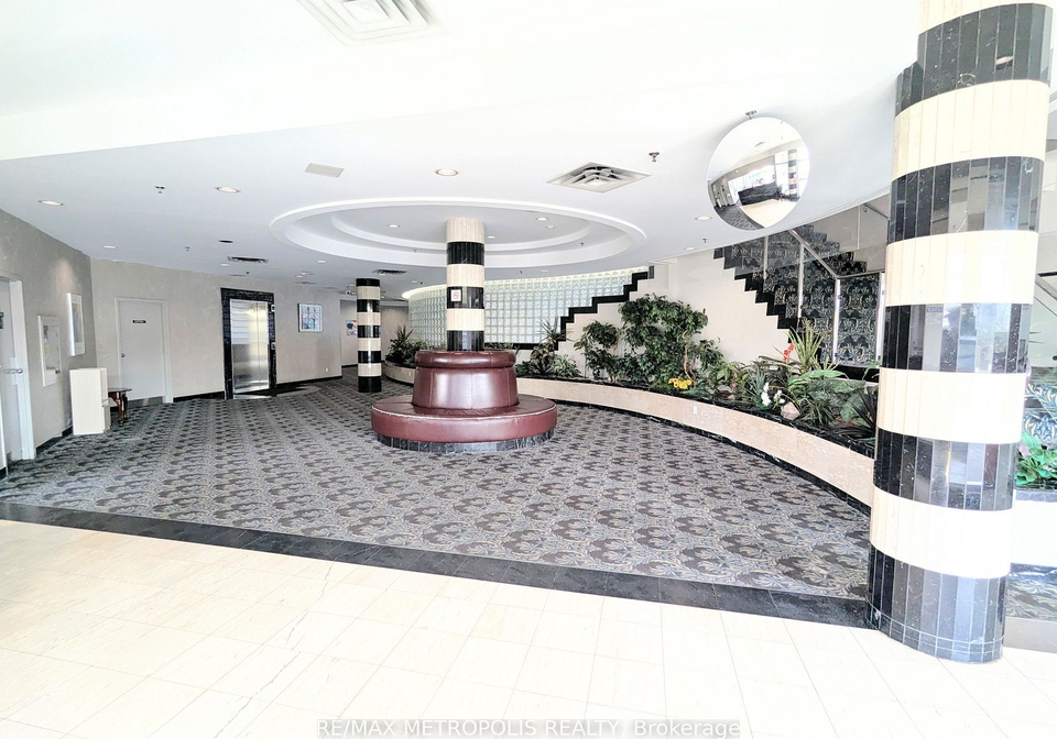 2550-lawrence-avenue-e-scarborough-ontario-e12503404