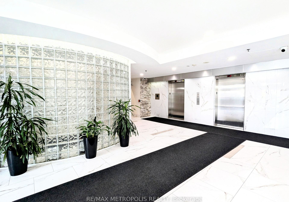 2550-lawrence-avenue-e-scarborough-ontario-e12503404