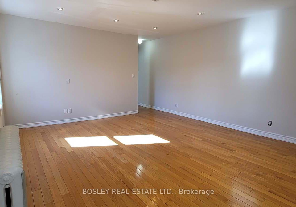 1023-pape-avenue-east-york-ontario-e12505130