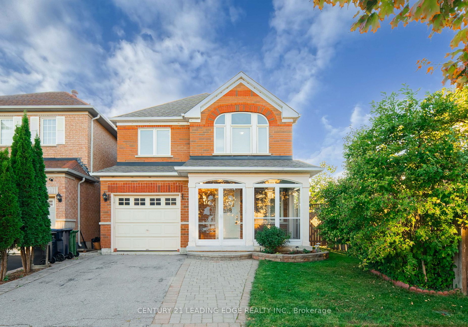 4-glacier-crescent-scarborough-ontario-e12506664