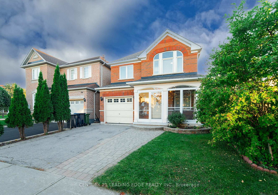 4-glacier-crescent-scarborough-ontario-e12506664