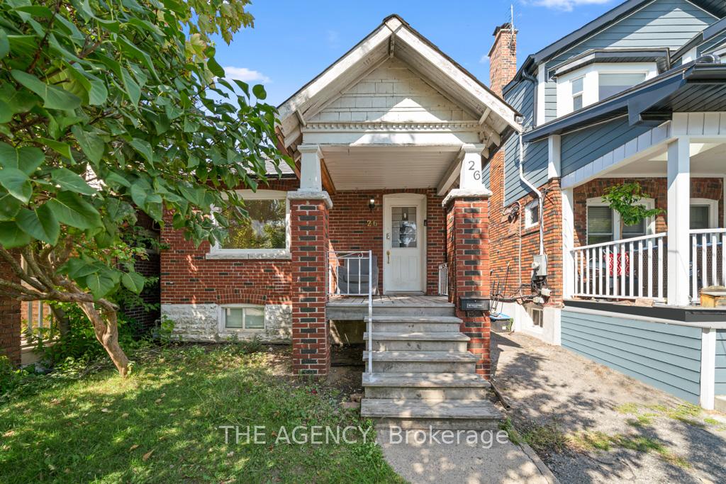 26-gatwick-avenue-east-york-ontario-e12507846