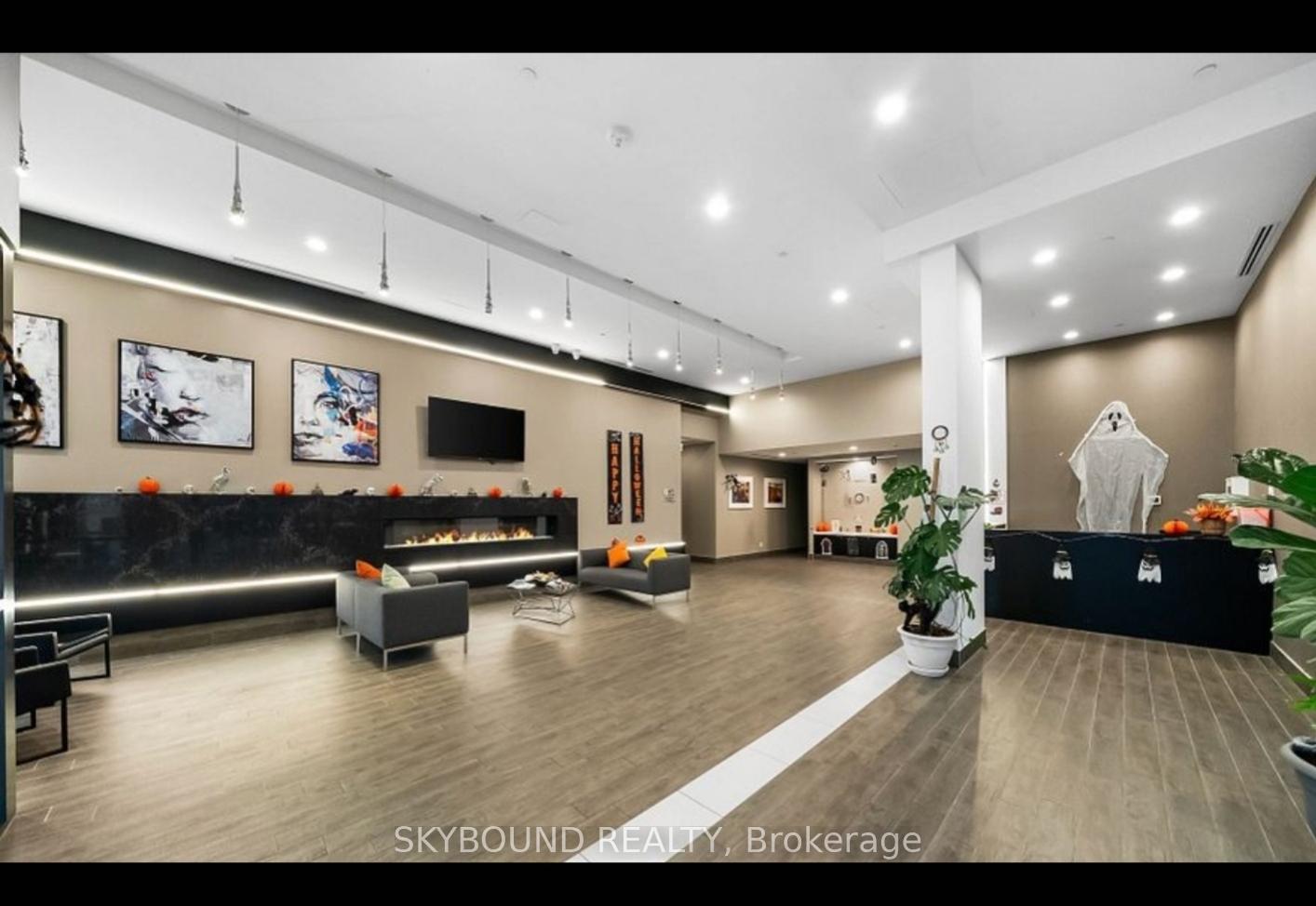 8-trent-avenue-e-toronto-ontario-e12508182