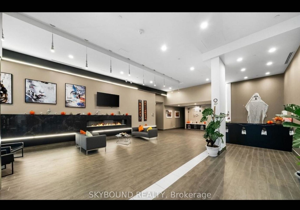 8-trent-avenue-e-toronto-ontario-e12508182