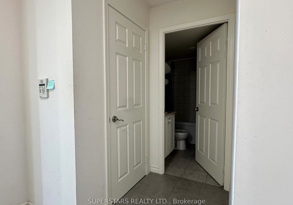 88-grangeway-avenue-scarborough-ontario-e12509422