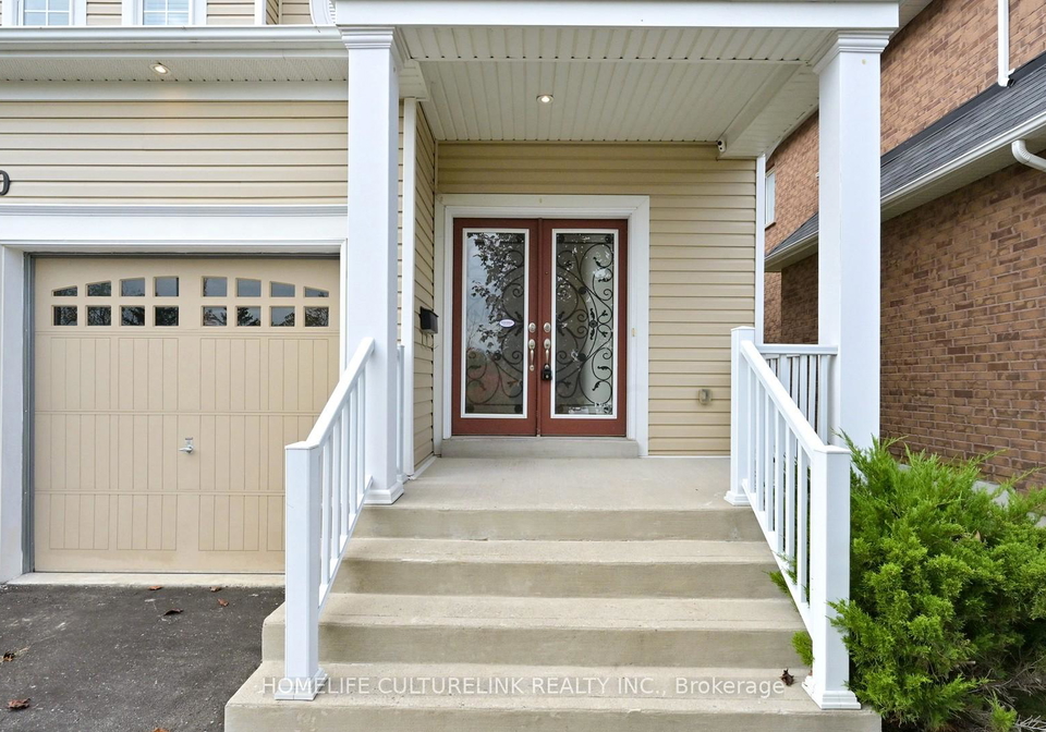 2010-hunking-drive-oshawa-ontario-e12509520