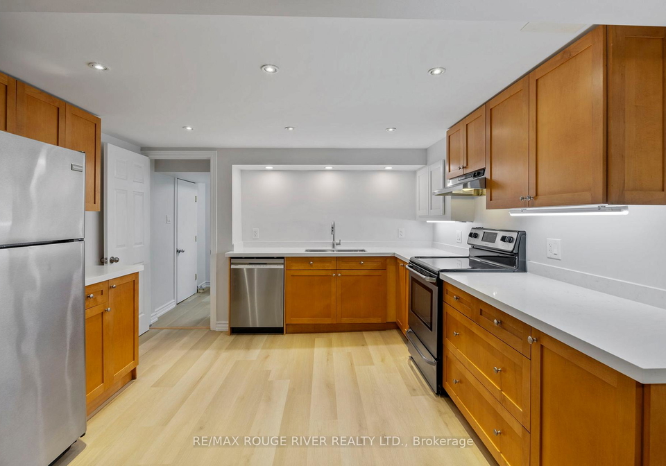 902-donovan-crescent-whitby-ontario-e12509600