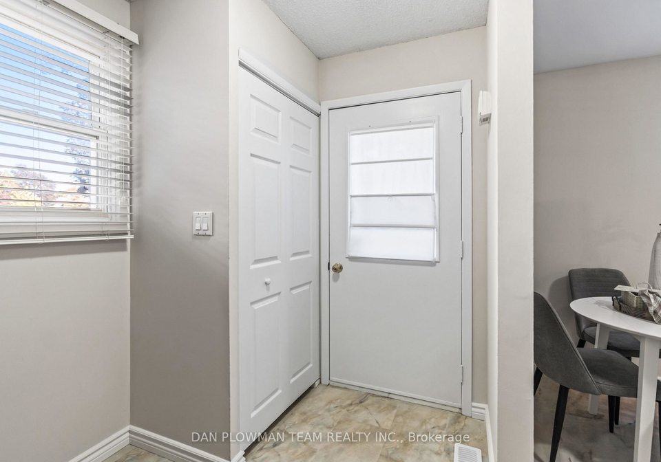 1092-central-park-boulevard-n-oshawa-ontario-e12510460