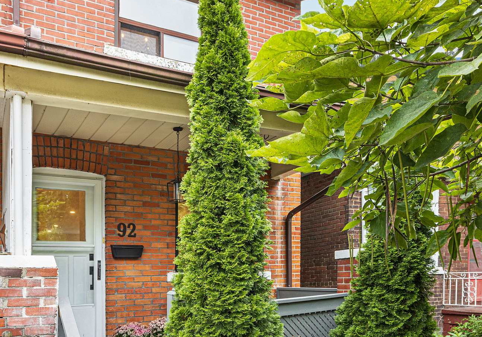 92-bastedo-avenue-toronto-ontario-e12510618