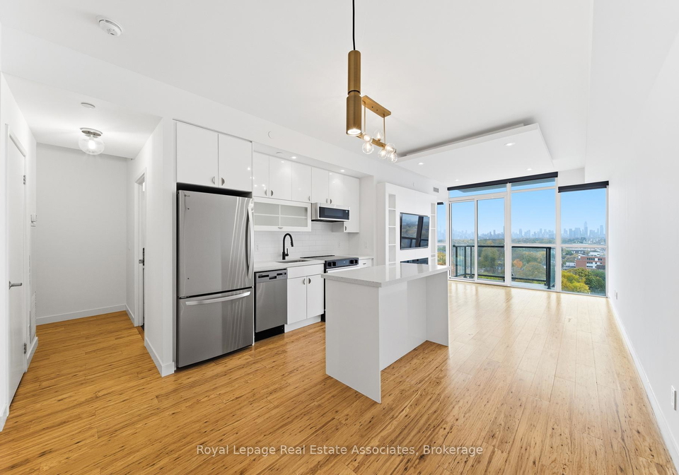 2055-danforth-avenue-toronto-ontario-e12510918