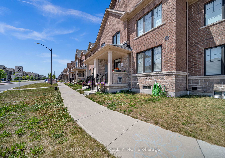 153-coronation-road-whitby-ontario-e12511246
