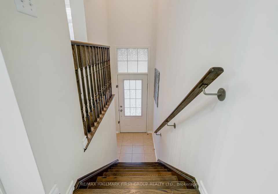 8-reevesmere-lane-ajax-ontario-e12511892