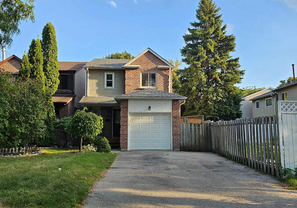 19-greenfield-crescent-whitby-ontario-e12513322