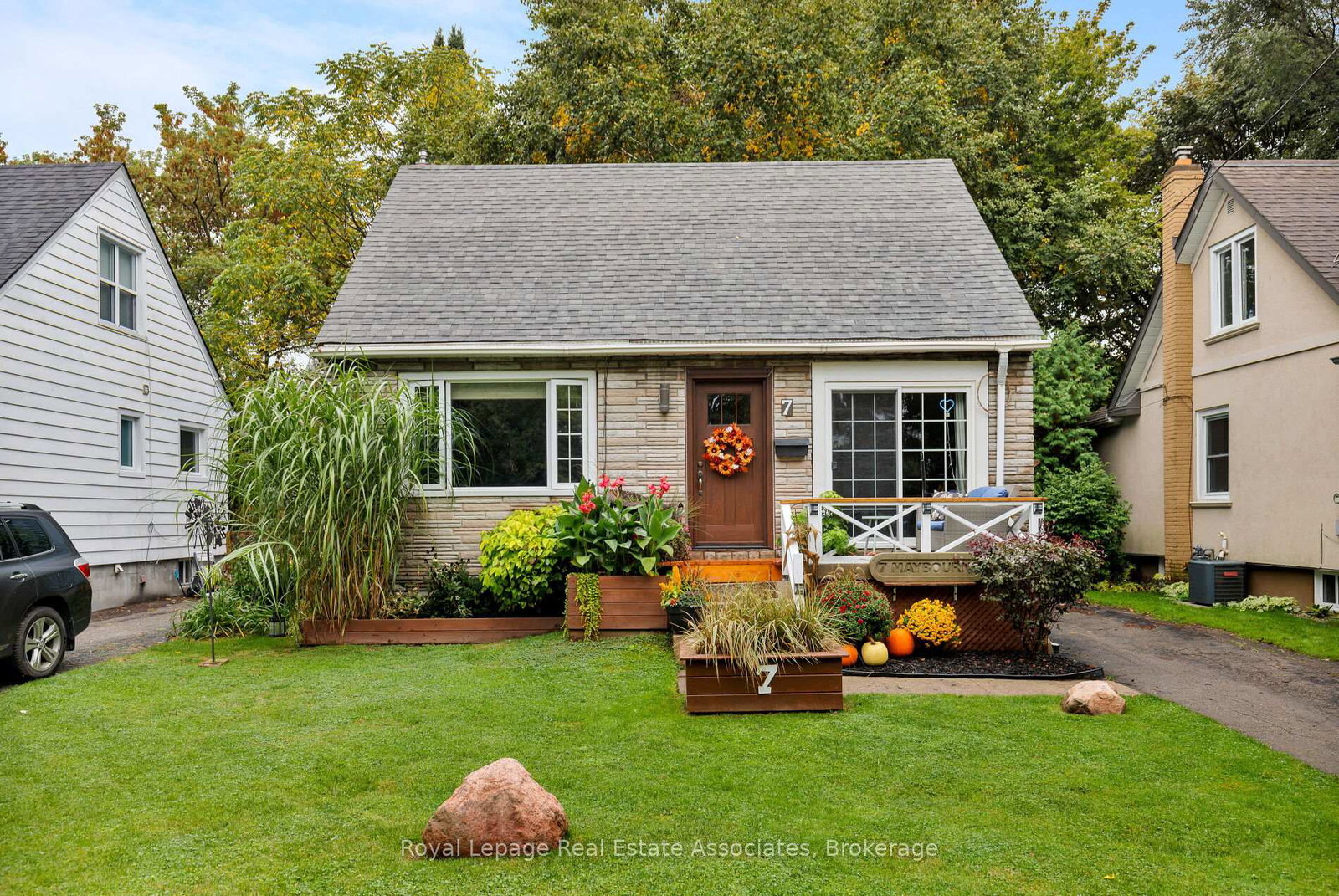 7-maybourne-avenue-scarborough-ontario-e12513534