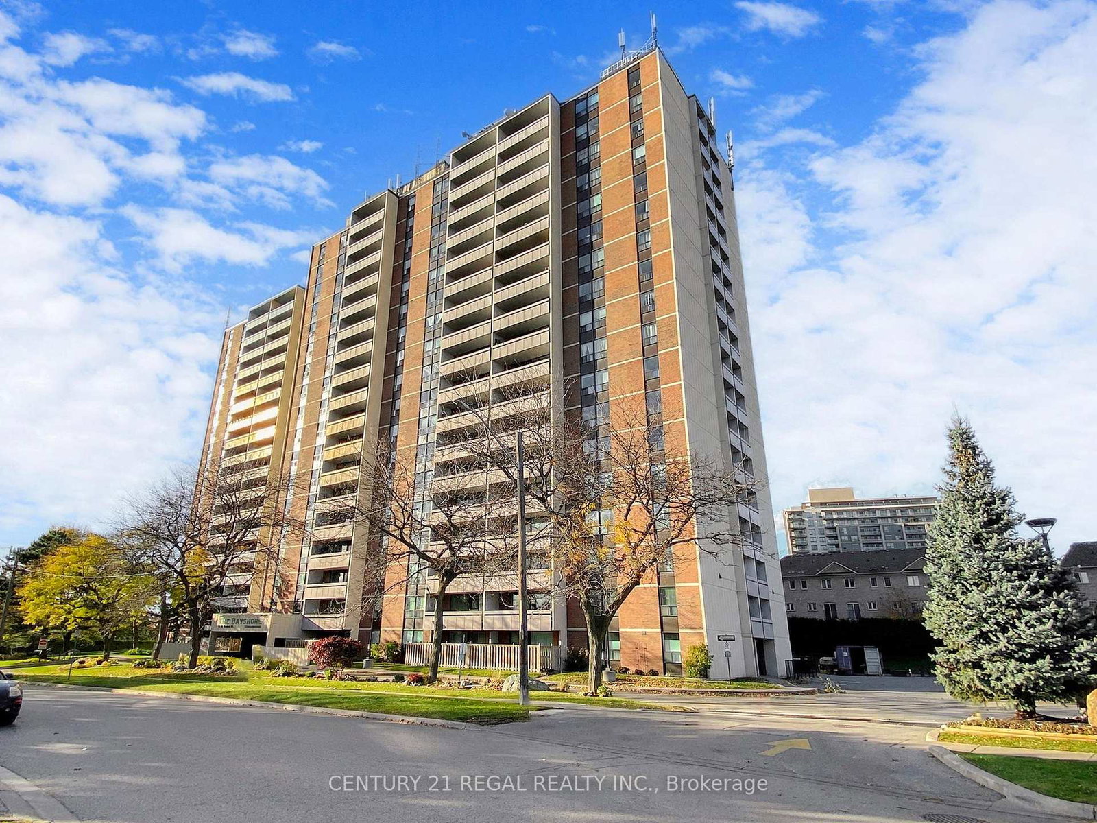 1210-radom-street-pickering-ontario-e12514008