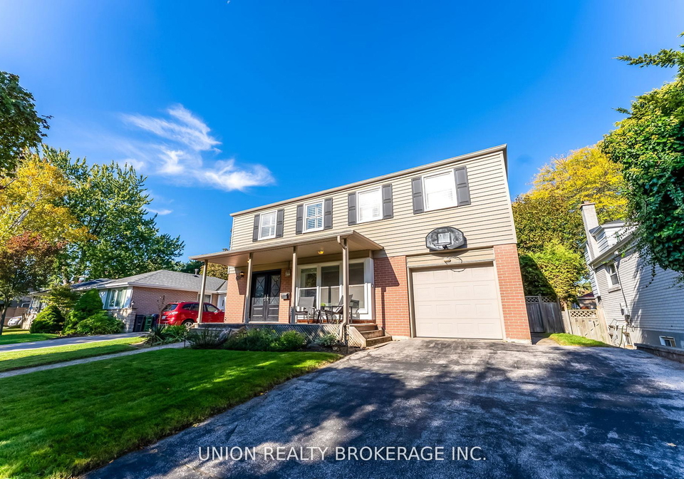 32-bledlow-manor-drive-scarborough-ontario-e12514232