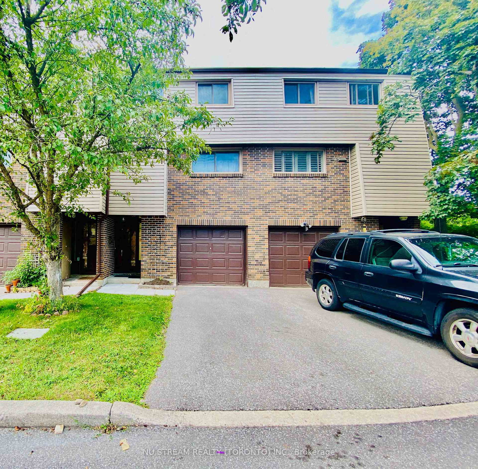 2020-pharmacy-avenue-scarborough-ontario-e12514608