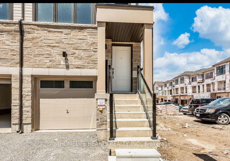 798-kootenay-path-oshawa-ontario-e12516666