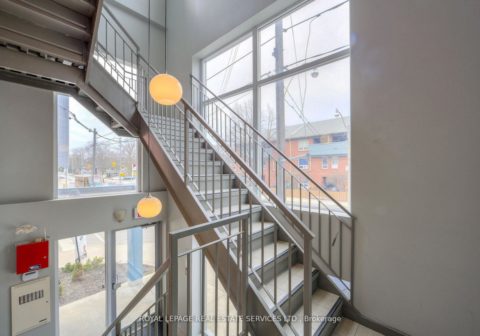323-kingston-road-s-toronto-ontario-e12517448