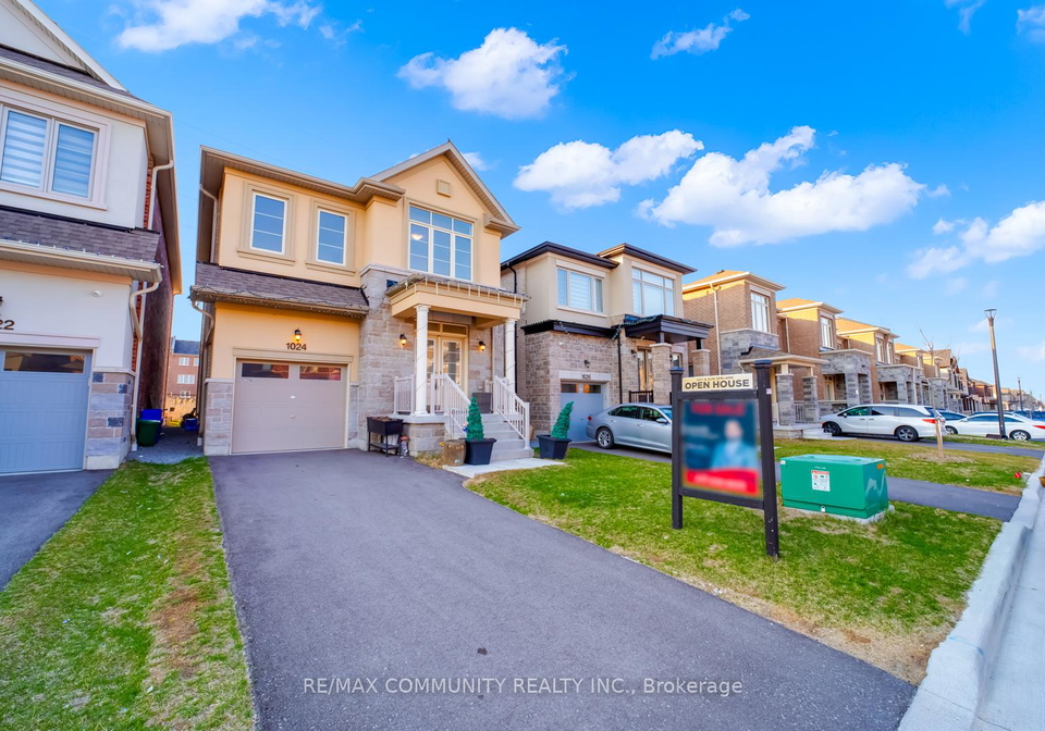 1024-skyridge-boulevard-pickering-ontario-e12517846
