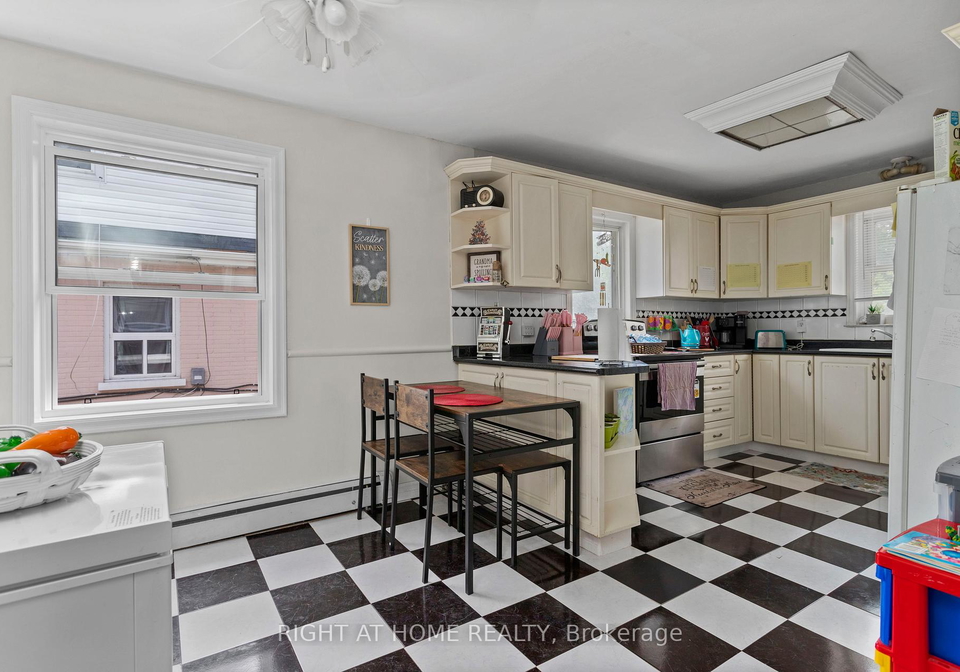 1398-simcoe-street-s-oshawa-ontario-e12517864