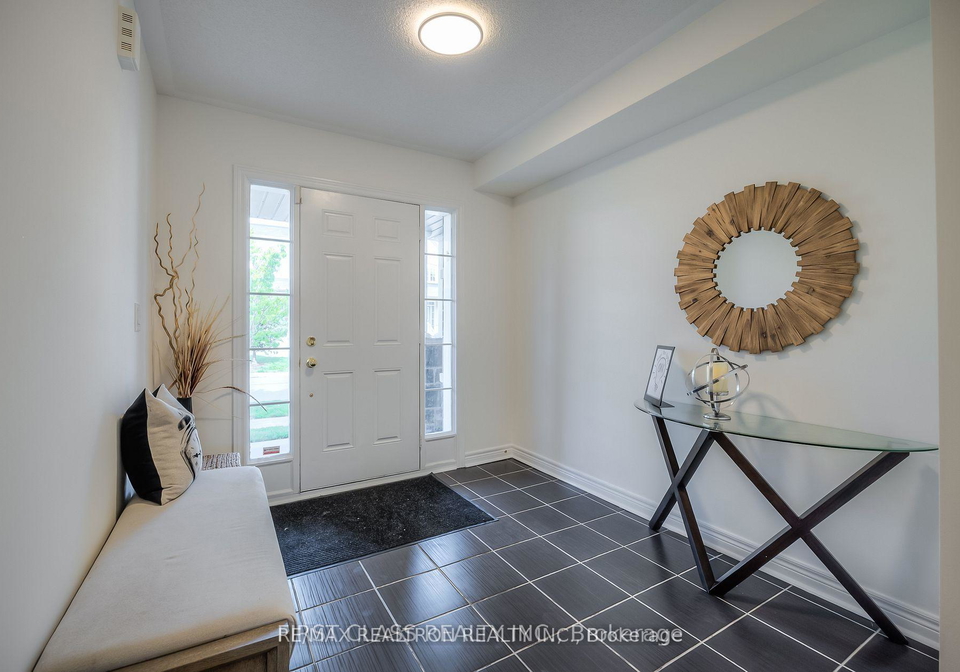 1719-carousel-drive-pickering-ontario-e12519408