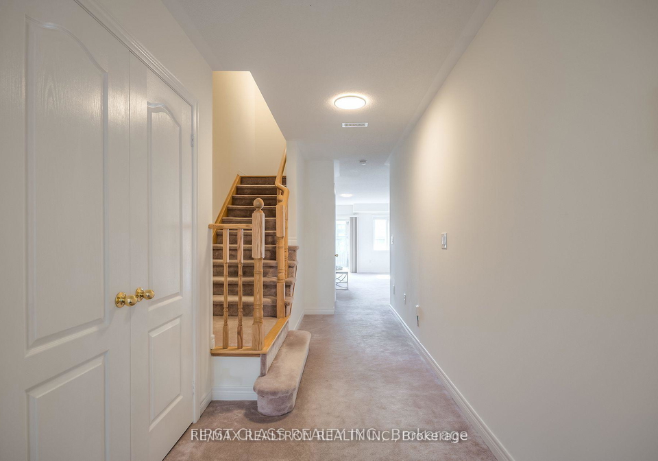 1719-carousel-drive-pickering-ontario-e12519408