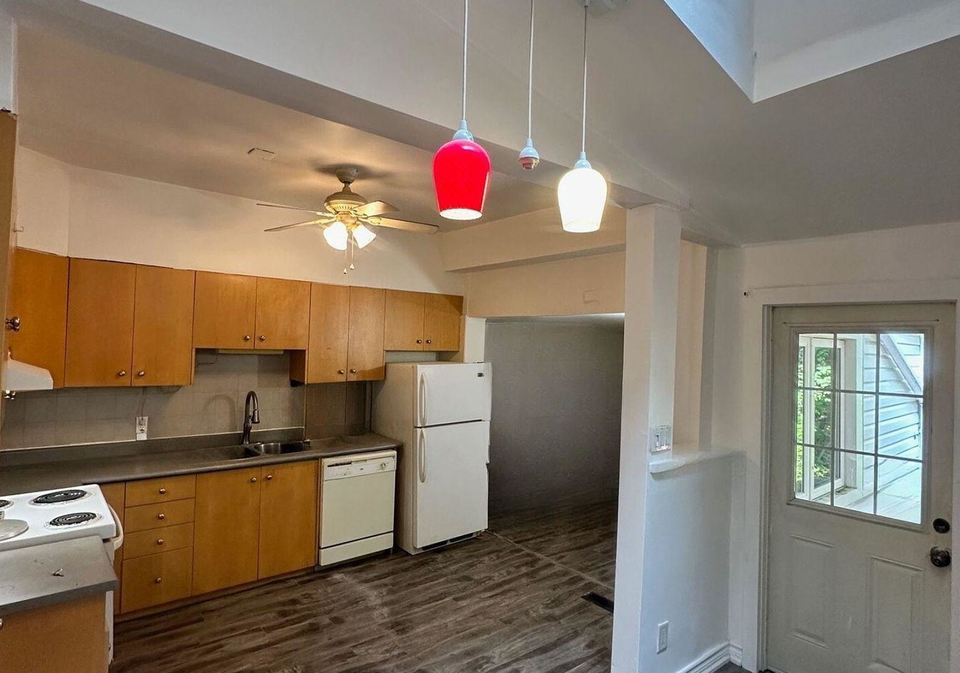 29-eldon-avenue-east-york-ontario-e12520268