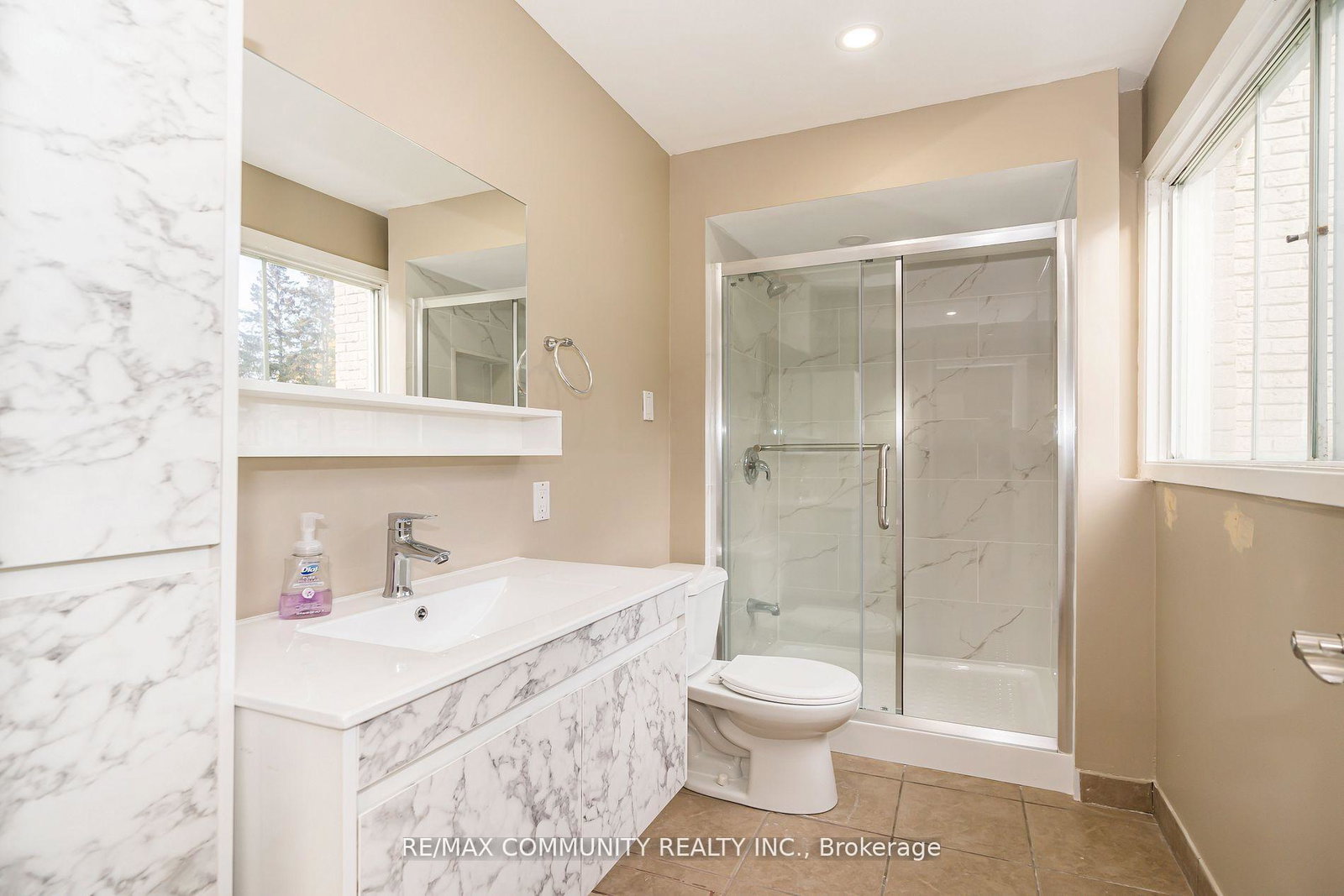 667-westshore-boulevard-n-pickering-ontario-e12521134