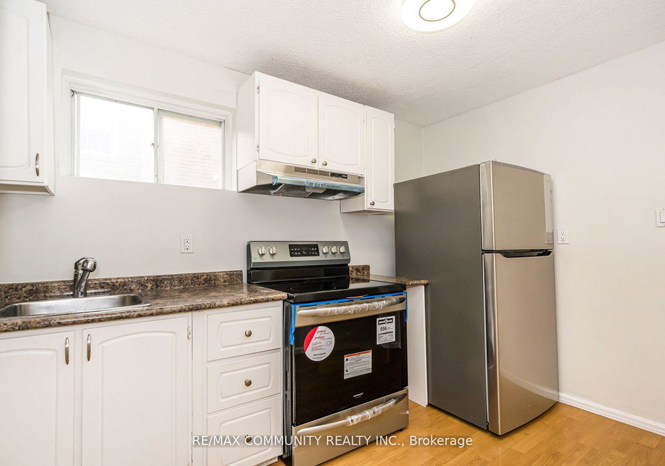 667-westshore-boulevard-n-pickering-ontario-e12521134