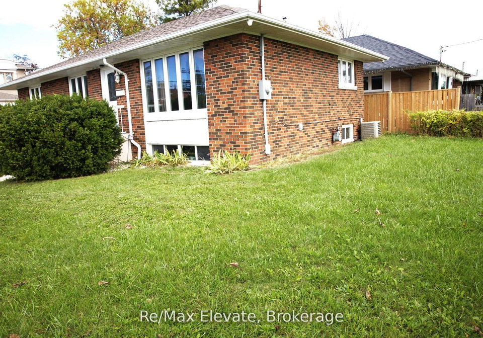 1-pollard-drive-scarborough-ontario-e12523276