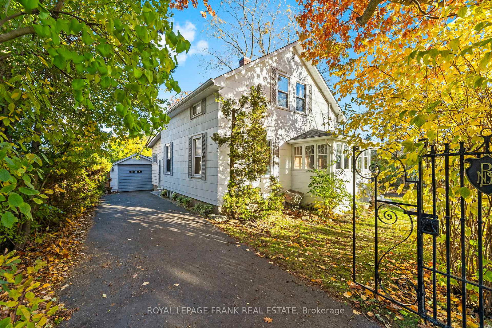 1627-dufferin-street-whitby-ontario-e12523556