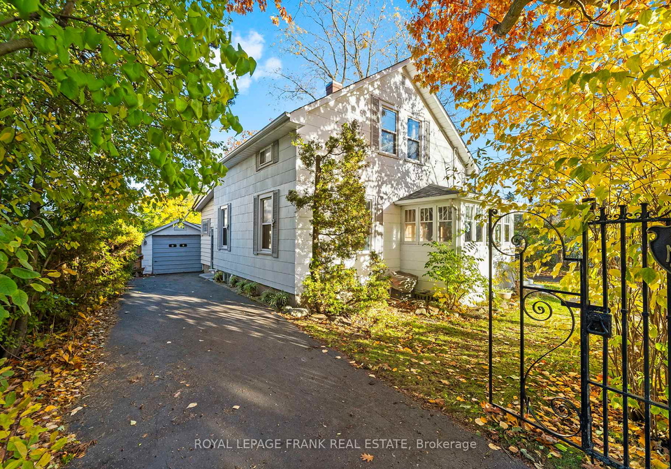 1627-dufferin-street-whitby-ontario-e12523556