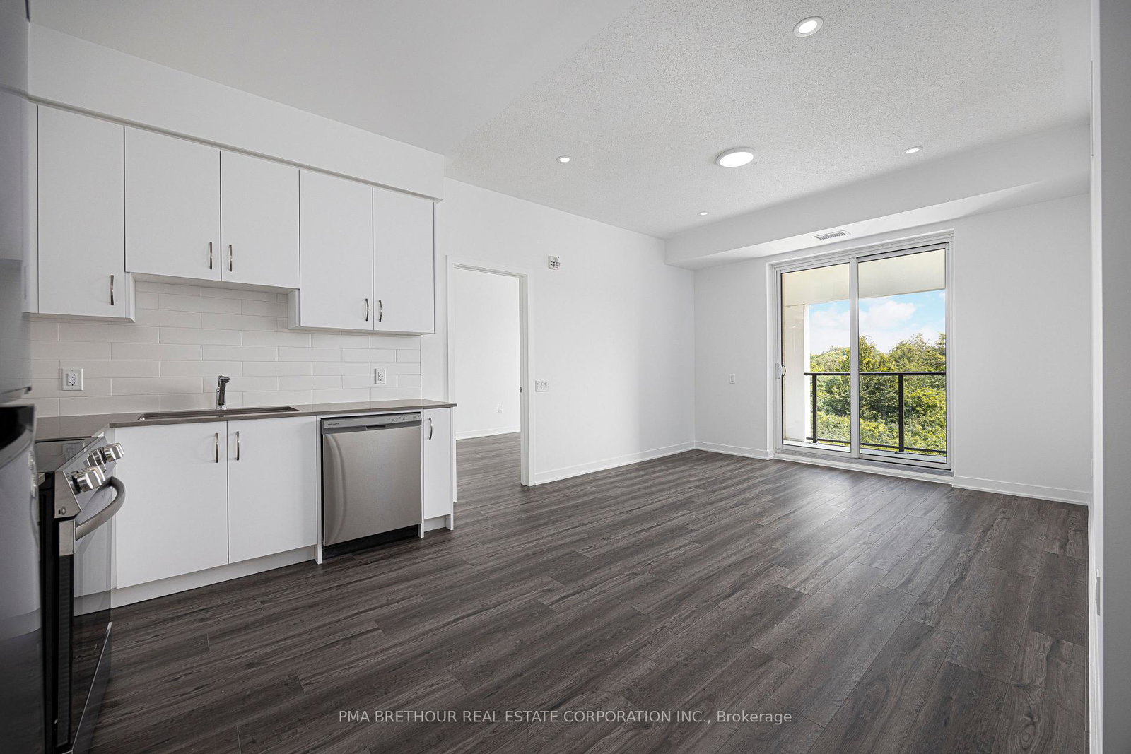 385-arctic-red-drive-oshawa-ontario-e12523838